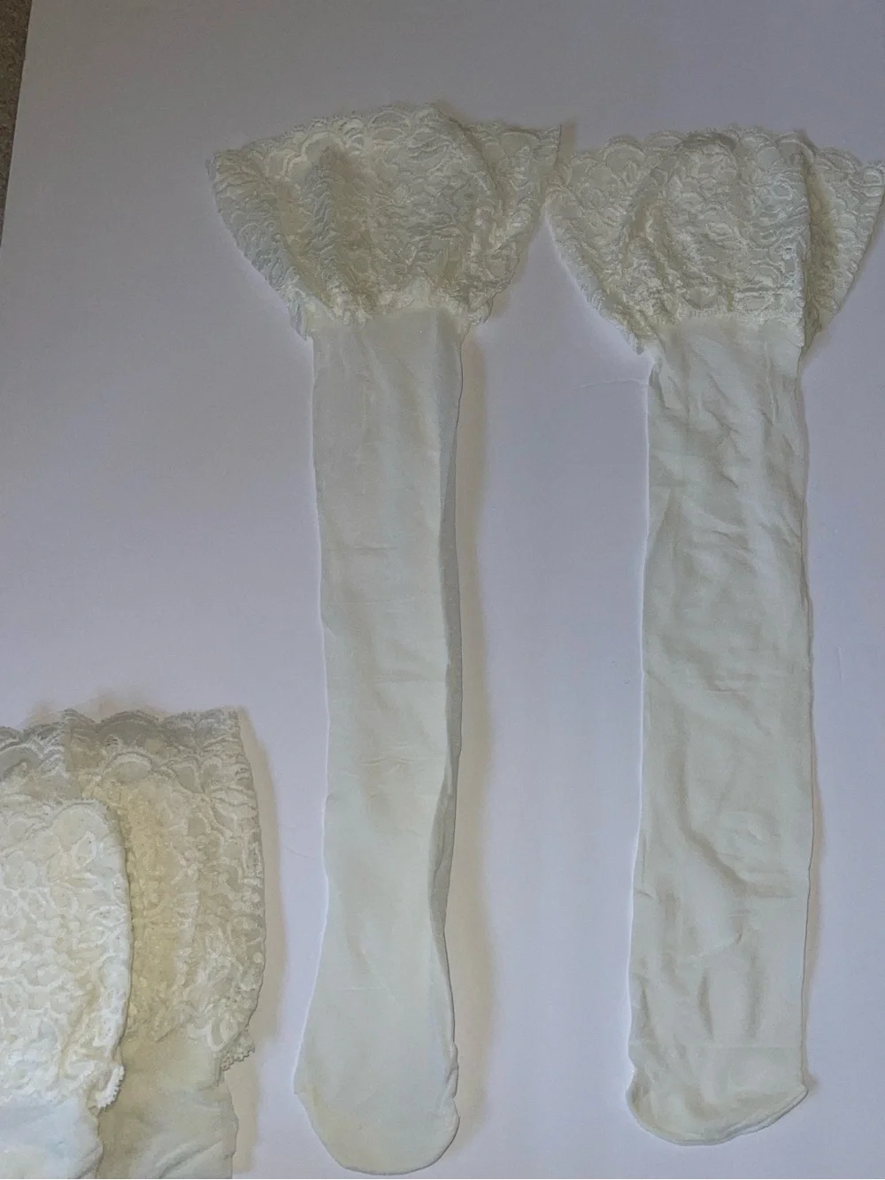 NWOT 3 Pair Cream Off White Lace Top Thigh Hi Stockings